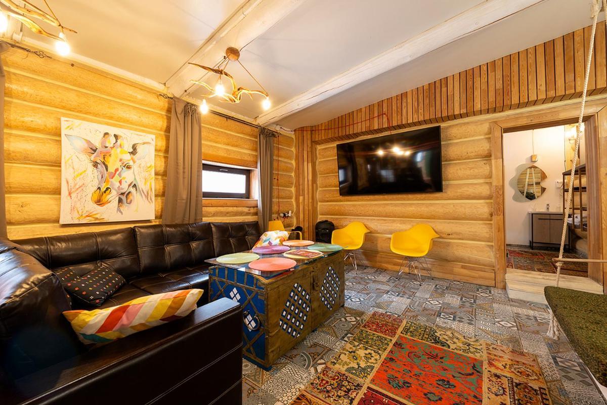 Inn Ozz Karaganda Luaran gambar