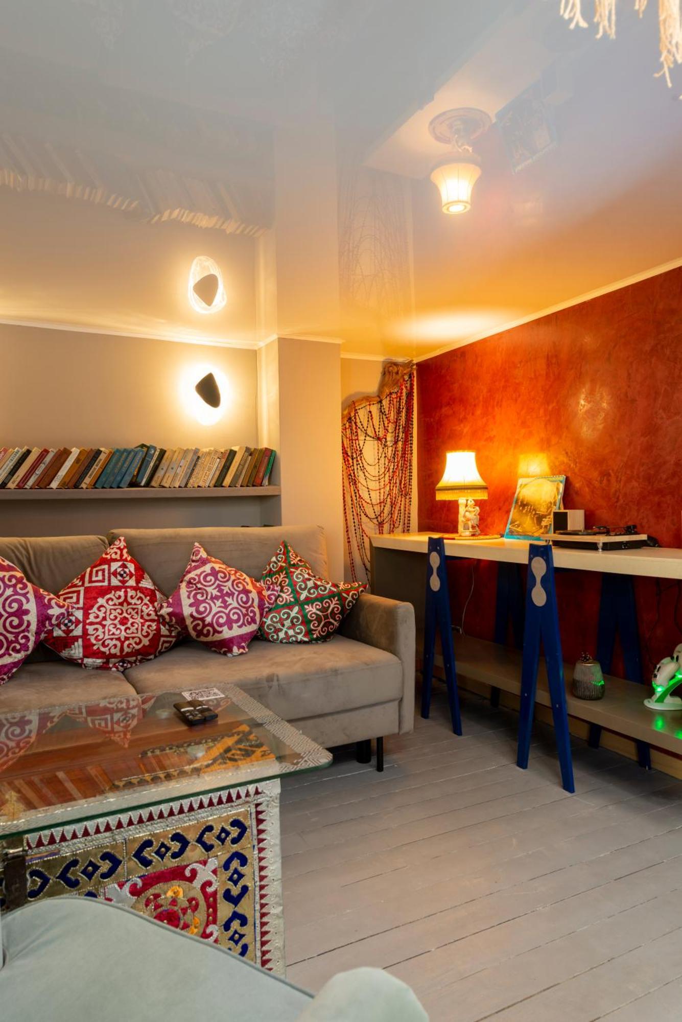 Inn Ozz Karaganda Luaran gambar